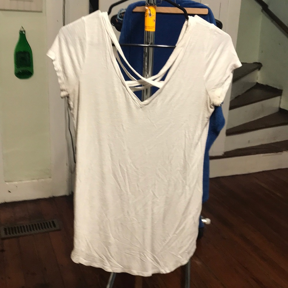 Jessica Simpson v-neck and back size small